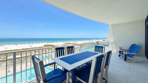 Outdoor dining - New Complex! Beachfront 4BR, 3RD FLOOR, Lazy River and Slide! (Gulf Shores)