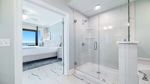 Shower, jetted tub, hair dryer, towels - New Complex!  Beachfront 4BR Beauty! LAZY RIVER AND WATER SLIDE! (Gulf Shores)