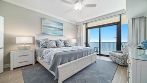 3 slaapkamers, een strijkplank/strijkijzer, gratis wifi, beddengoed