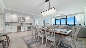 Dining - New Complex!  Beachfront 3BR, 3RD FLOOR, LAZY RIVER AND WATER SLIDE!! (Gulf Shores)