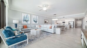 TV - New Complex!  Beachfront 3BR, 3RD FLOOR, LAZY RIVER AND WATER SLIDE!! (Gulf Shores)