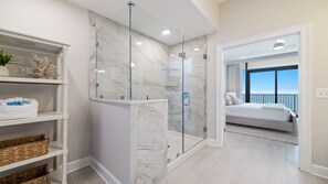 Shower, hair dryer, towels