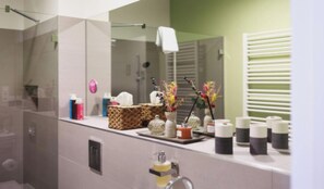 Hair dryer, towels, soap, shampoo