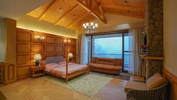 Luxury Suite, Hill View