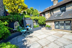 Cottage | Exterior - Cottage in Bakewell Near Peak District (Bakewell)