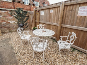 Cottage | Outdoor dining - Southfields Annex (Louth)