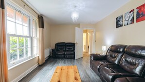 Cottage | Living room - Serene 2-bedroom Cottage in Dorrington, No Deposit (Shrewsbury)