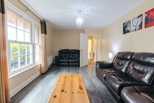 Cottage | Living room