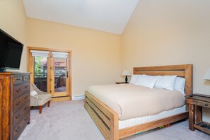 Condo, 2 Bedrooms | 2 bedrooms, free WiFi - Cimarron Lodge 35 2 Bedroom Condo (Telluride)