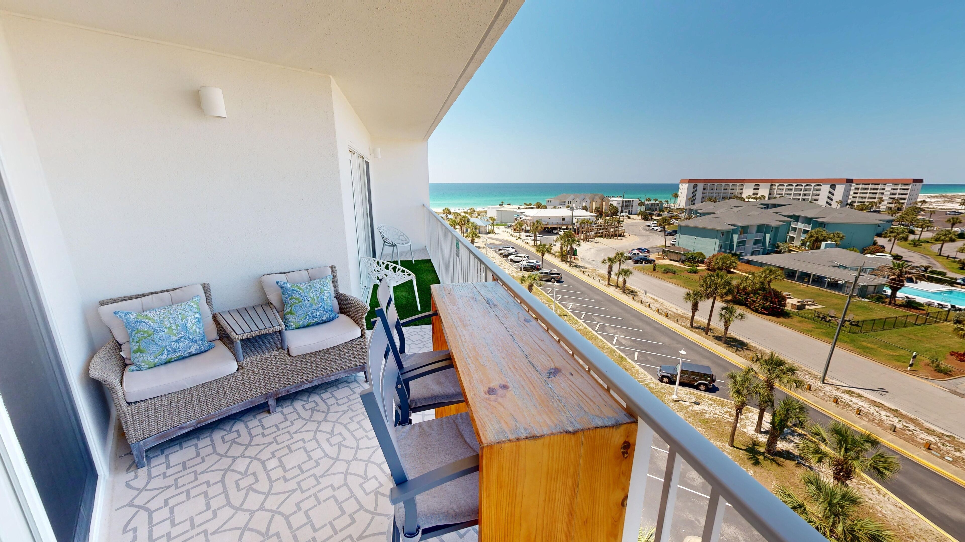 Condo, 2 Bedrooms | Property grounds