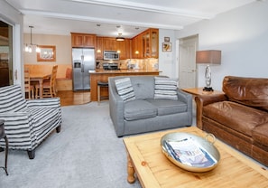 Condo, 2 Bedrooms | Living area | Smart TV
