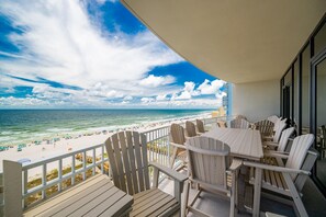 Condo, 4 quartos | Opções para refeição ao ar livre