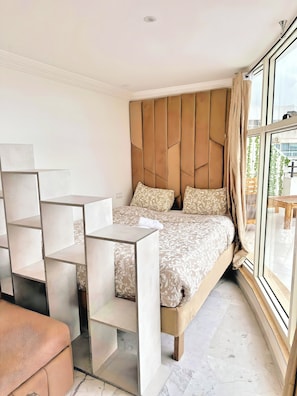 1 habitación, wifi y ropa de cama