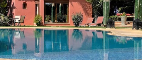 Piscine extérieure