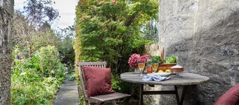 コテージ イン セトル ニア ヨークシャーデールズ