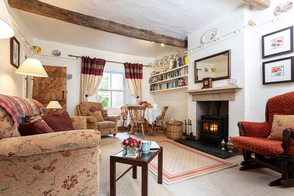 Living area - Cottage in Settle Near Yorkshire Dales (Settle)