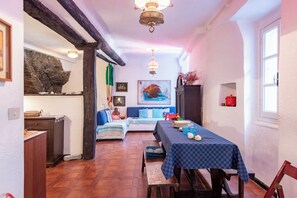 家庭开间 (Antica Roccia Apartment In Vernazza) | 餐厅