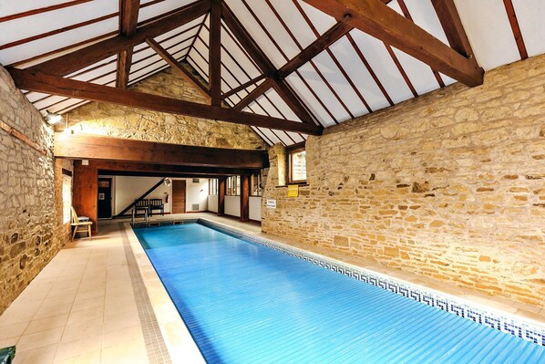 Cottage | Pool | Outdoor pool