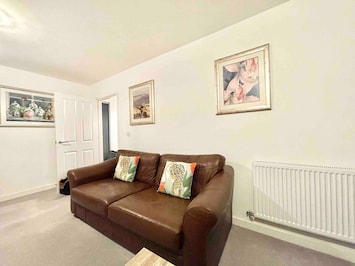 Living Room / Lounge
