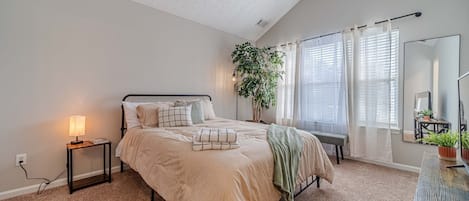 2 bedrooms, iron/ironing board, WiFi, bed sheets