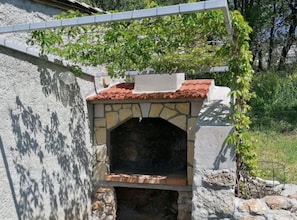 Appartement (Two Bedroom Apartment Leo Povile) | Aire de pique-nique/barbecue