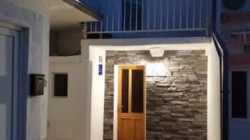 Departamento (Two Bedroom Apartment Leo Povile) | Exterior