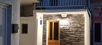 Apartment Leo Povile