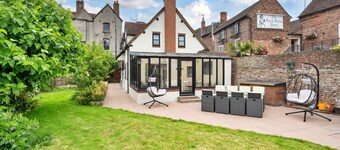 Cottage in Bridgnorth With Hot Tub & Garden