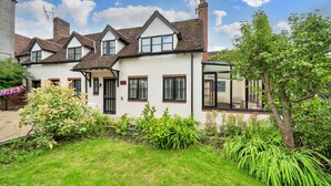 Cottage | Exterior - Cottage in Bridgnorth With Hot Tub & Garden (Bridgnorth)