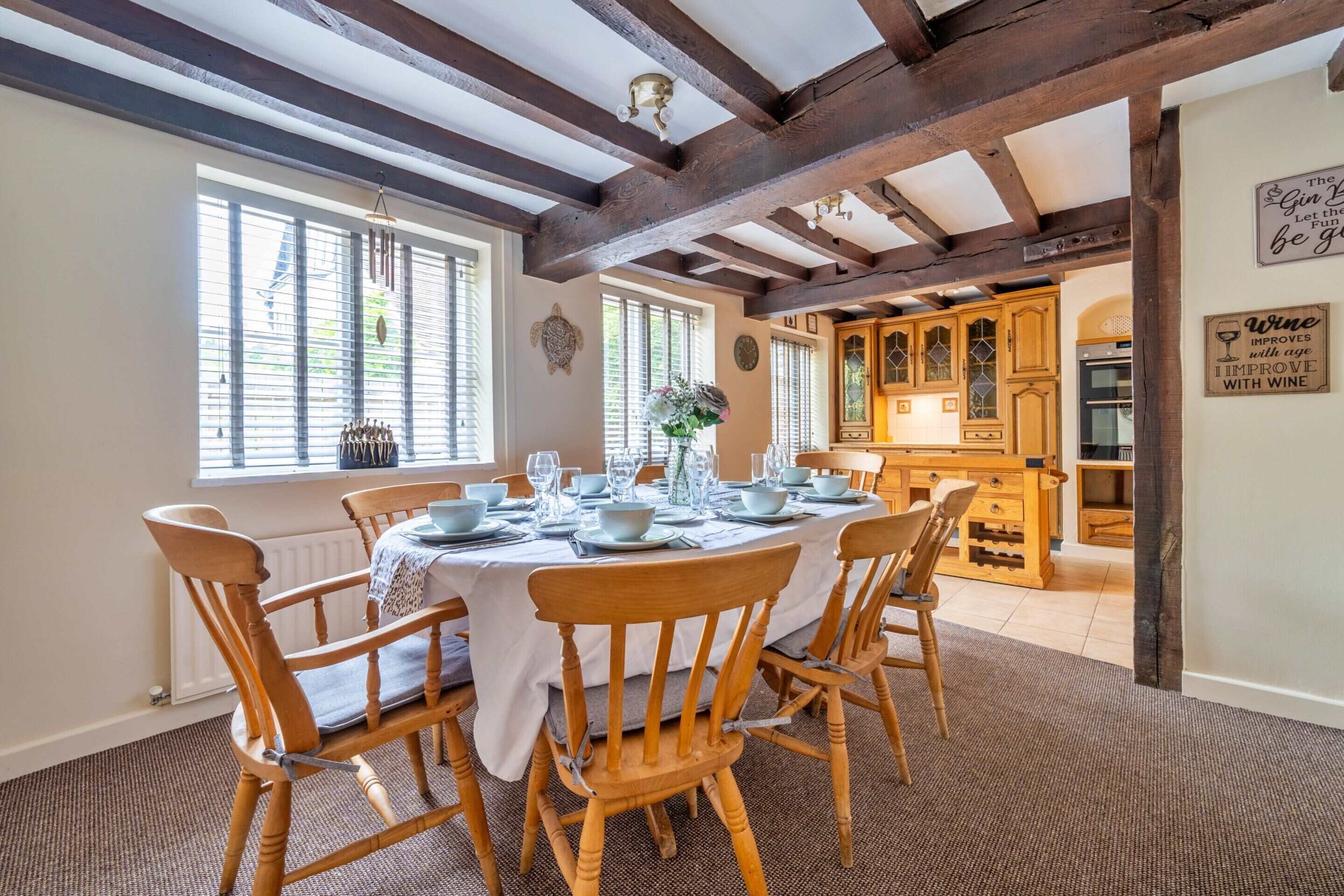 Cottage | Dining