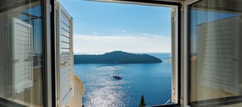 Apartment Blue Horizon