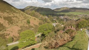 Unclassified image, 2 of 30, button - Idyllic Cottage Escape With Garden, No Deposit (Shrewsbury)