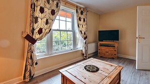 Unclassified image, 5 of 30, button - Idyllic Cottage Escape With Garden, No Deposit (Shrewsbury)