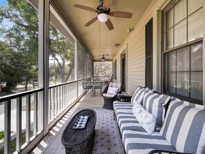 House | 5 bedrooms, Internet - Downtown Historic Victorian Steps to Clay Theatre (Green Cove Springs)