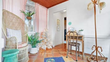 House | 3 bilik tidur, Internet