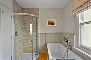 House | Bilik Mandi