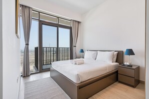 3 bedrooms, in-room safe, iron/ironing board, WiFi