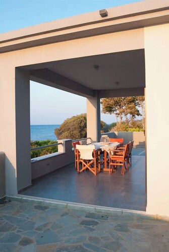 Stunning villa in Samos with spectacular views of the aegean sea and sunset