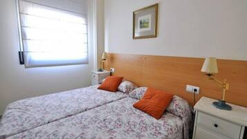 Apartment | 2 bedrooms, individually furnished, iron/ironing board