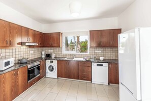 Fridge, microwave, oven