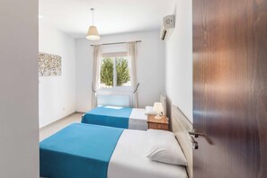 3 bedrooms, WiFi, bed sheets