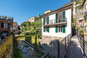 Exterior - Vernazza Apartments (Vernazza)