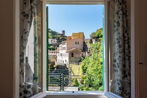 Family Apartment, 2 Bedrooms, Microwave (Middle Apartment Vernazza) | Terrace/patio