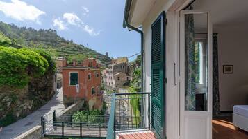 Apartamento estándar, varias habitaciones (Balcony Apartment B Vernazza) | Jardines del alojamiento