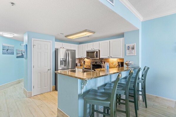 Condo, Multiple Beds (Palacio 1405) | Private kitchen