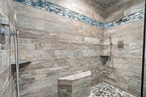 Condo, Multiple Beds (Palacio 1405) | Bathroom | Shampoo, toilet paper - Palacio 1405 (Pensacola)