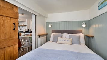 Cottage | 1 bedroom, iron/ironing board