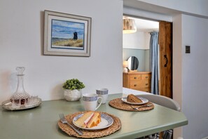 Cottage | Dining - Cottage in Whitby Near Stunning Beaches (Whitby)