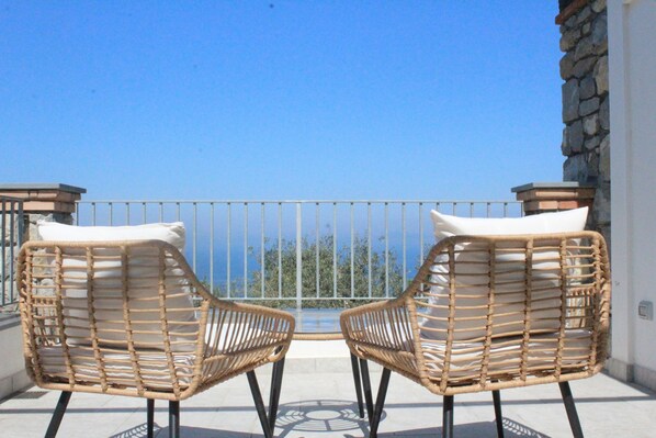 Chambre Double Luxe, coin cuisine, vue mer | Vue sur l’eau