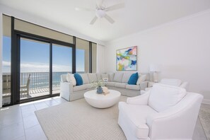 TV - Luxury on the Sand! New Gulf Shores Beachfront Condo – PGS2  704 (Gulf Shores)